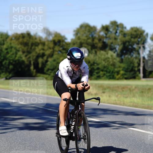 07.09.2025 - 19. Norderstedt Triathlon Michael Burmester http://msf.ph/oto/8840178 07.09.2025 14:53:51 Radfahren 448, 1493, 1505 meine-sportfotos.de