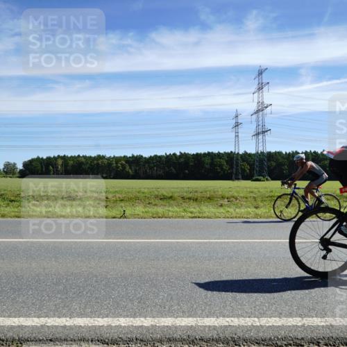 07.09.2025 - 19. Norderstedt Triathlon Michael Burmester http://msf.ph/oto/8840200 07.09.2025 12:18:54 Radfahren 838 meine-sportfotos.de