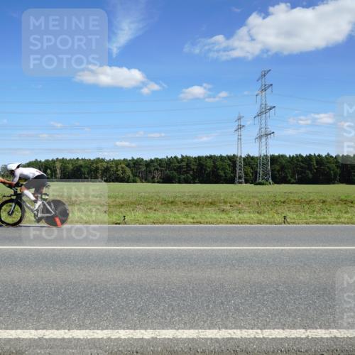 07.09.2025 - 19. Norderstedt Triathlon Michael Burmester http://msf.ph/oto/8840229 07.09.2025 14:26:58 Radfahren 450 meine-sportfotos.de