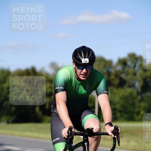 07.09.2025 - 19. Norderstedt Triathlon Michael Burmester http://msf.ph/oto/8840233 07.09.2025 14:54:47 Radfahren 1492 meine-sportfotos.de