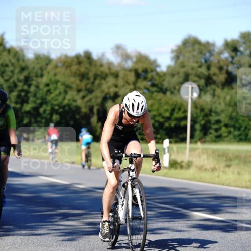 07.09.2025 - 19. Norderstedt Triathlon Michael Burmester http://msf.ph/oto/8840237 07.09.2025 14:54:58 Radfahren 454, 463, 464 meine-sportfotos.de