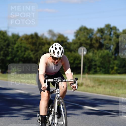 07.09.2025 - 19. Norderstedt Triathlon Michael Burmester http://msf.ph/oto/8840253 07.09.2025 14:55:27 Radfahren 1424 meine-sportfotos.de
