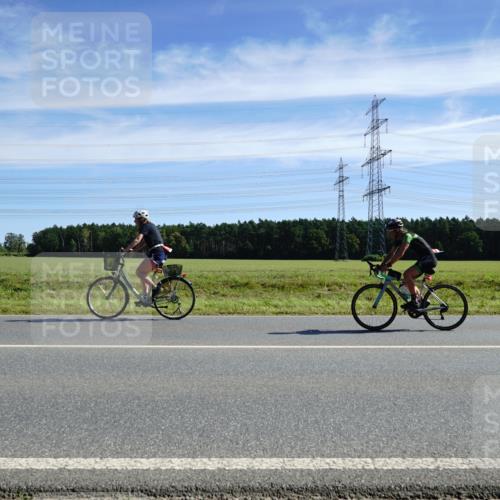 07.09.2025 - 19. Norderstedt Triathlon Michael Burmester http://msf.ph/oto/8840254 07.09.2025 12:19:24 Radfahren 151, 182 meine-sportfotos.de