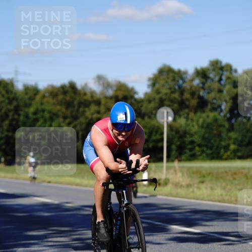07.09.2025 - 19. Norderstedt Triathlon Michael Burmester http://msf.ph/oto/8840255 07.09.2025 14:55:32 Radfahren 1022 meine-sportfotos.de