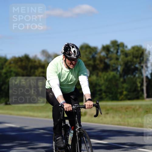 07.09.2025 - 19. Norderstedt Triathlon Michael Burmester http://msf.ph/oto/8840262 07.09.2025 14:55:39 Radfahren 905 meine-sportfotos.de