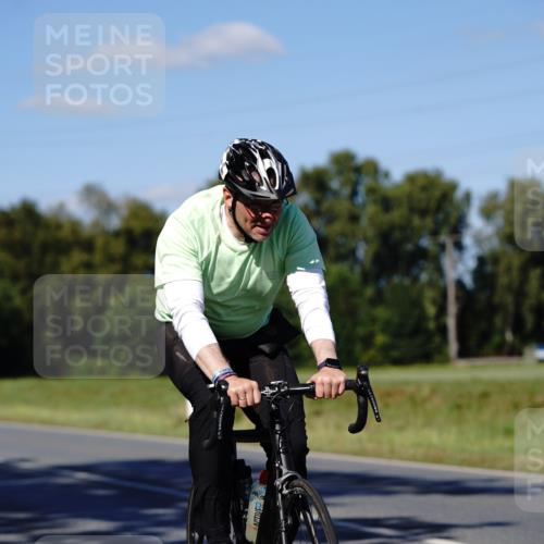 07.09.2025 - 19. Norderstedt Triathlon Michael Burmester http://msf.ph/oto/8840264 07.09.2025 14:55:39 Radfahren 905 meine-sportfotos.de