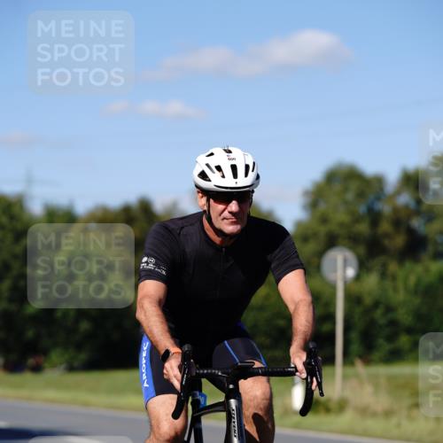 07.09.2025 - 19. Norderstedt Triathlon Michael Burmester http://msf.ph/oto/8840269 07.09.2025 14:56:08 Radfahren 400 meine-sportfotos.de
