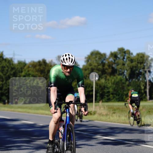 07.09.2025 - 19. Norderstedt Triathlon Michael Burmester http://msf.ph/oto/8840286 07.09.2025 14:56:40 Radfahren 1494 meine-sportfotos.de