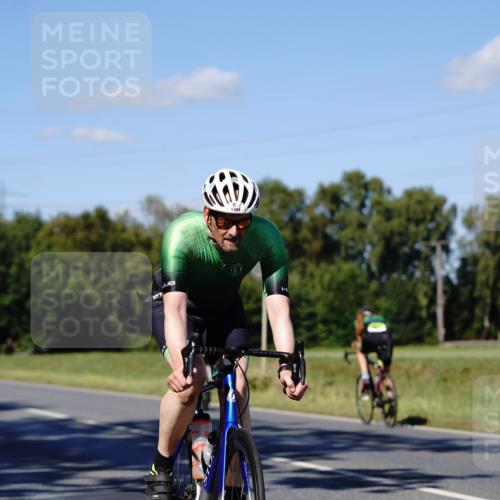 07.09.2025 - 19. Norderstedt Triathlon Michael Burmester http://msf.ph/oto/8840288 07.09.2025 14:56:41 Radfahren 1494 meine-sportfotos.de