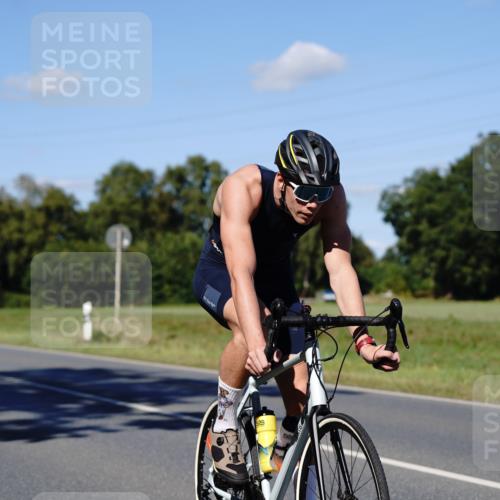 07.09.2025 - 19. Norderstedt Triathlon Michael Burmester http://msf.ph/oto/8840316 07.09.2025 14:57:04 Radfahren 1408 meine-sportfotos.de