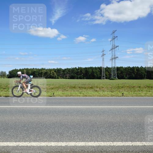 07.09.2025 - 19. Norderstedt Triathlon Michael Burmester http://msf.ph/oto/8840320 07.09.2025 14:27:24 Radfahren 993, 1026, 1469 meine-sportfotos.de
