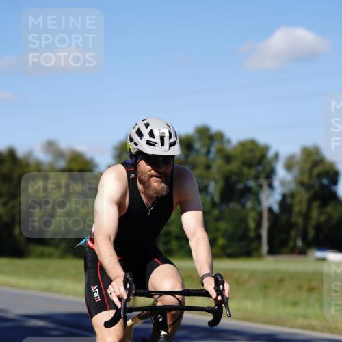 07.09.2025 - 19. Norderstedt Triathlon Michael Burmester http://msf.ph/oto/8840323 07.09.2025 14:57:18 Radfahren 395, 479, 480, 987 meine-sportfotos.de