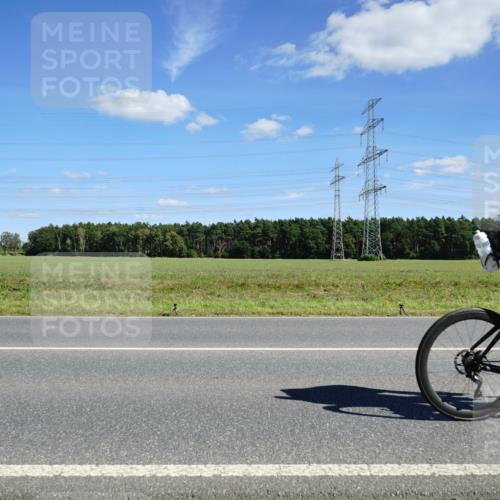 07.09.2025 - 19. Norderstedt Triathlon Michael Burmester http://msf.ph/oto/8840325 07.09.2025 14:27:25 Radfahren 993, 1026 meine-sportfotos.de