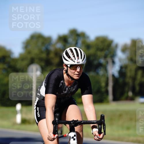 07.09.2025 - 19. Norderstedt Triathlon Michael Burmester http://msf.ph/oto/8840353 07.09.2025 14:57:49 Radfahren 477, 887, 1504 meine-sportfotos.de