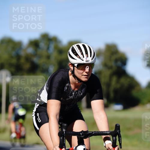 07.09.2025 - 19. Norderstedt Triathlon Michael Burmester http://msf.ph/oto/8840354 07.09.2025 14:57:49 Radfahren 477, 887, 1504 meine-sportfotos.de