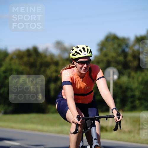 07.09.2025 - 19. Norderstedt Triathlon Michael Burmester http://msf.ph/oto/8840372 07.09.2025 14:58:16 Radfahren 377, 390 meine-sportfotos.de