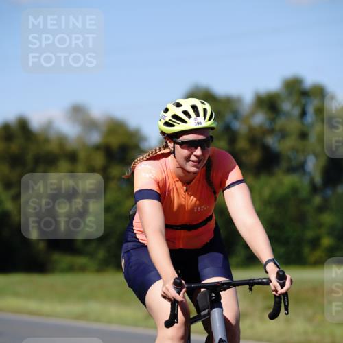 07.09.2025 - 19. Norderstedt Triathlon Michael Burmester http://msf.ph/oto/8840373 07.09.2025 14:58:16 Radfahren 377, 390 meine-sportfotos.de