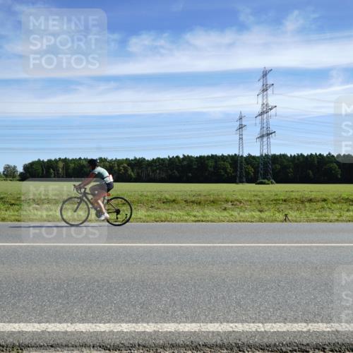 07.09.2025 - 19. Norderstedt Triathlon Michael Burmester http://msf.ph/oto/8840405 07.09.2025 12:20:19 Radfahren 243, 244 meine-sportfotos.de