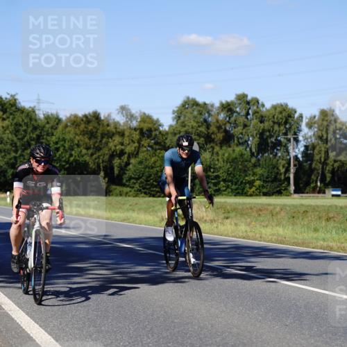 07.09.2025 - 19. Norderstedt Triathlon Michael Burmester http://msf.ph/oto/8840413 07.09.2025 15:00:05 Radfahren 446, 1478 meine-sportfotos.de