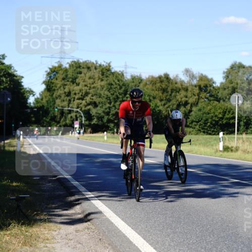 07.09.2025 - 19. Norderstedt Triathlon Michael Burmester http://msf.ph/oto/8840428 07.09.2025 15:00:16 Radfahren 382, 1497, 1506 meine-sportfotos.de
