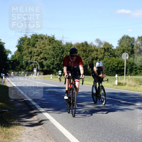 07.09.2025 - 19. Norderstedt Triathlon Michael Burmester http://msf.ph/oto/8840430 07.09.2025 15:00:16 Radfahren 382, 1497, 1506 meine-sportfotos.de