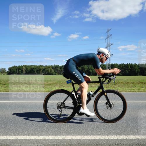 07.09.2025 - 19. Norderstedt Triathlon Michael Burmester http://msf.ph/oto/8840448 07.09.2025 14:27:54 Radfahren 398, 1014 meine-sportfotos.de