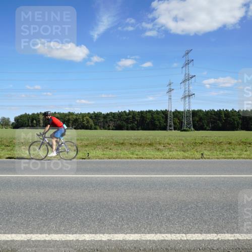 07.09.2025 - 19. Norderstedt Triathlon Michael Burmester http://msf.ph/oto/8840453 07.09.2025 14:27:58 Radfahren 462 meine-sportfotos.de