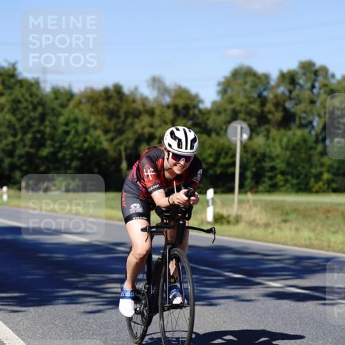 07.09.2025 - 19. Norderstedt Triathlon Michael Burmester http://msf.ph/oto/8840456 07.09.2025 15:00:50 Radfahren 439, 1453, 1489 meine-sportfotos.de