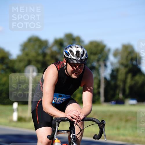 07.09.2025 - 19. Norderstedt Triathlon Michael Burmester http://msf.ph/oto/8840556 07.09.2025 15:03:32 Radfahren 363 meine-sportfotos.de