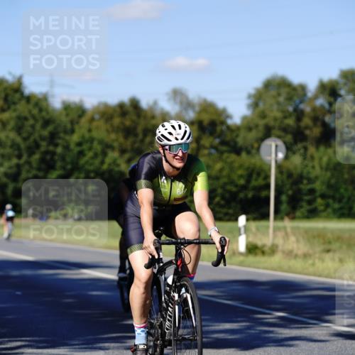 07.09.2025 - 19. Norderstedt Triathlon Michael Burmester http://msf.ph/oto/8840562 07.09.2025 15:03:39 Radfahren 365, 379, 1482 meine-sportfotos.de