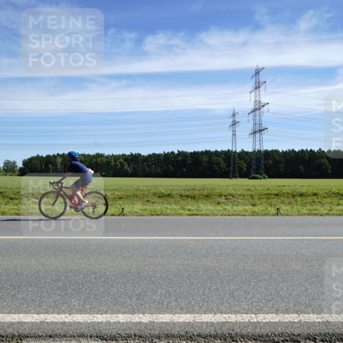 07.09.2025 - 19. Norderstedt Triathlon Michael Burmester http://msf.ph/oto/8840576 07.09.2025 12:21:14 Radfahren 176, 202, 699, 1252 meine-sportfotos.de