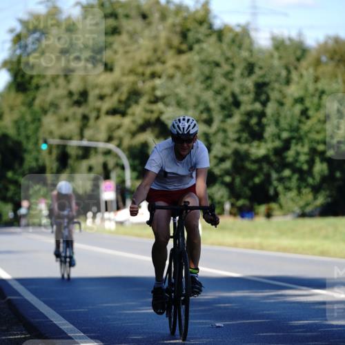 07.09.2025 - 19. Norderstedt Triathlon Michael Burmester http://msf.ph/oto/8840586 07.09.2025 15:04:05 Radfahren 462, 1431 meine-sportfotos.de