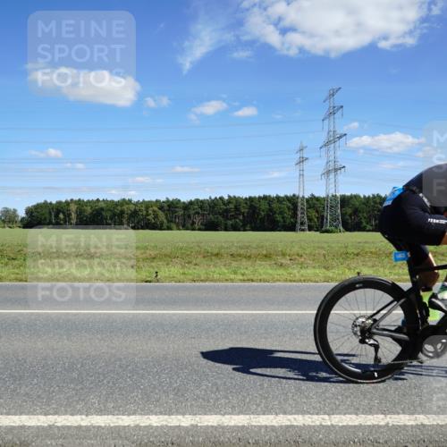 07.09.2025 - 19. Norderstedt Triathlon Michael Burmester http://msf.ph/oto/8840591 07.09.2025 14:28:41 Radfahren 420, 449, 963, 1462 meine-sportfotos.de