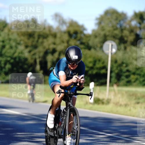 07.09.2025 - 19. Norderstedt Triathlon Michael Burmester http://msf.ph/oto/8840608 07.09.2025 15:04:17 Radfahren 444, 467 meine-sportfotos.de