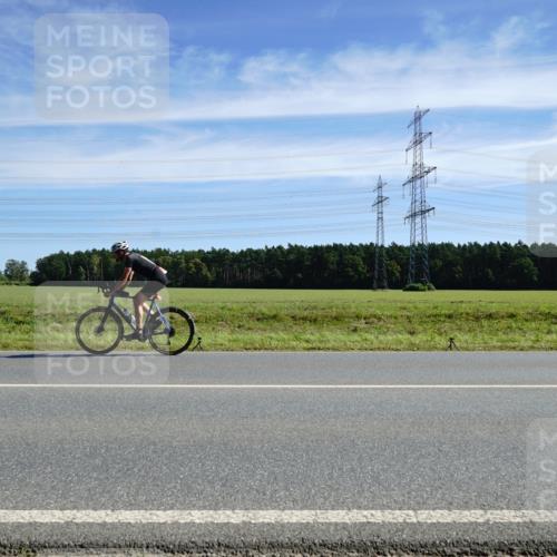 07.09.2025 - 19. Norderstedt Triathlon Michael Burmester http://msf.ph/oto/8840609 07.09.2025 12:21:28 Radfahren 709, 1224 meine-sportfotos.de