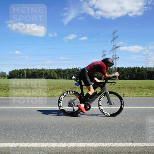 07.09.2025 - 19. Norderstedt Triathlon Michael Burmester http://msf.ph/oto/8840611 07.09.2025 14:28:51 Radfahren 393, 964, 1034 meine-sportfotos.de