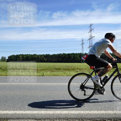 07.09.2025 - 19. Norderstedt Triathlon Michael Burmester http://msf.ph/oto/8840615 07.09.2025 12:21:28 Radfahren 709, 1224 meine-sportfotos.de