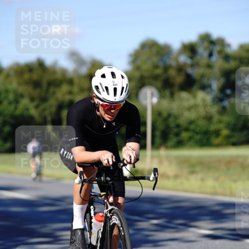 07.09.2025 - 19. Norderstedt Triathlon Michael Burmester http://msf.ph/oto/8840619 07.09.2025 15:04:23 Radfahren 399, 888 meine-sportfotos.de