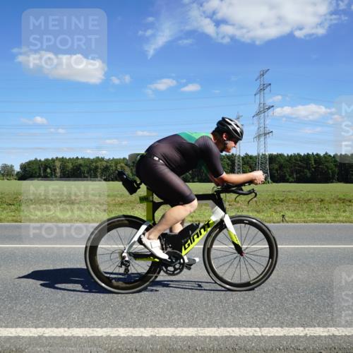 07.09.2025 - 19. Norderstedt Triathlon Michael Burmester http://msf.ph/oto/8840620 07.09.2025 14:28:51 Radfahren 393, 964, 1034 meine-sportfotos.de