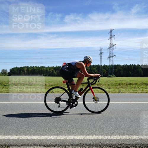 07.09.2025 - 19. Norderstedt Triathlon Michael Burmester http://msf.ph/oto/8840622 07.09.2025 12:21:29 Radfahren 709, 1224 meine-sportfotos.de