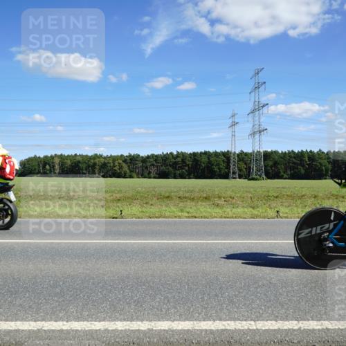 07.09.2025 - 19. Norderstedt Triathlon Michael Burmester http://msf.ph/oto/8840633 07.09.2025 14:28:53 Radfahren 393, 964, 1013, 1027, 1034 meine-sportfotos.de