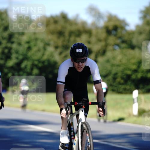 07.09.2025 - 19. Norderstedt Triathlon Michael Burmester http://msf.ph/oto/8840634 07.09.2025 15:04:34 Radfahren 407, 420, 1491 meine-sportfotos.de