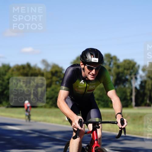 07.09.2025 - 19. Norderstedt Triathlon Michael Burmester http://msf.ph/oto/8840646 07.09.2025 15:05:09 Radfahren 1483, 1486 meine-sportfotos.de
