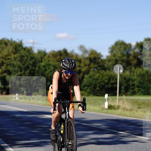 07.09.2025 - 19. Norderstedt Triathlon Michael Burmester http://msf.ph/oto/8840653 07.09.2025 15:05:16 Radfahren 459, 884 meine-sportfotos.de