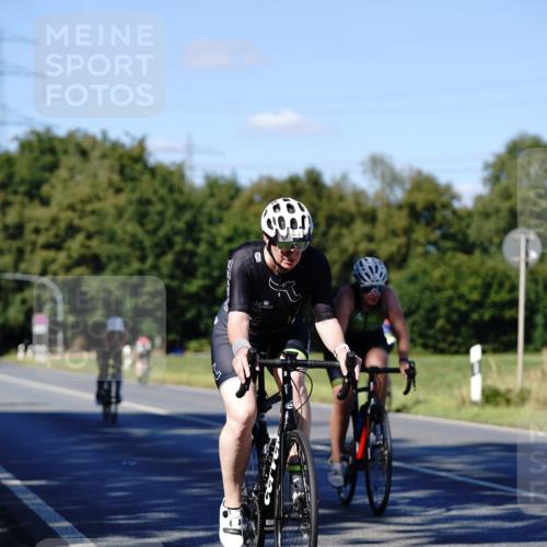 07.09.2025 - 19. Norderstedt Triathlon Michael Burmester http://msf.ph/oto/8840668 07.09.2025 15:05:47 Radfahren 448, 453, 1503 meine-sportfotos.de