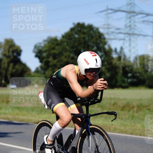 07.09.2025 - 19. Norderstedt Triathlon Michael Burmester http://msf.ph/oto/8840677 07.09.2025 15:05:49 Radfahren 448, 453, 1503 meine-sportfotos.de