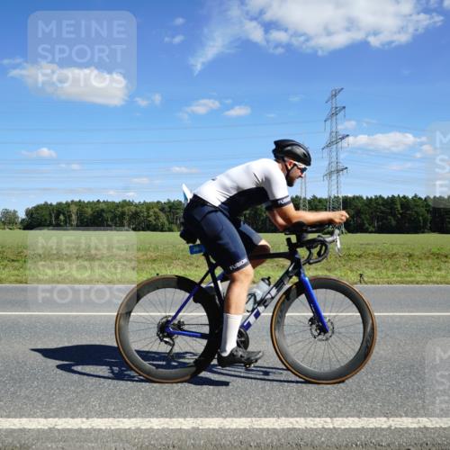 07.09.2025 - 19. Norderstedt Triathlon Michael Burmester http://msf.ph/oto/8840693 07.09.2025 14:29:05 Radfahren 364, 373, 391, 463 meine-sportfotos.de