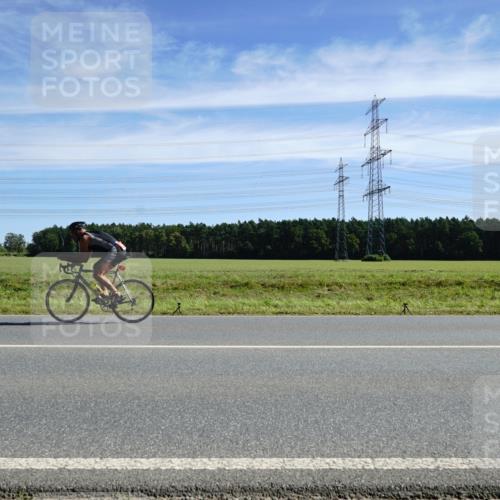 07.09.2025 - 19. Norderstedt Triathlon Michael Burmester http://msf.ph/oto/8840704 07.09.2025 12:22:03 Radfahren 188, 1346, 1398 meine-sportfotos.de
