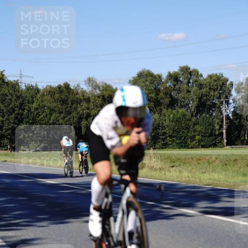 07.09.2025 - 19. Norderstedt Triathlon Michael Burmester http://msf.ph/oto/8840754 07.09.2025 15:09:06 Radfahren 1403, 1501 meine-sportfotos.de