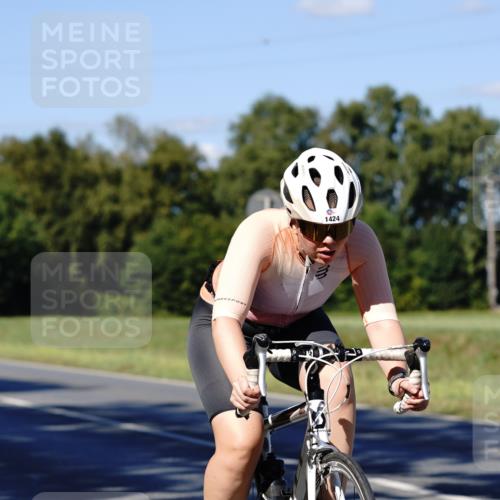 07.09.2025 - 19. Norderstedt Triathlon Michael Burmester http://msf.ph/oto/8840759 07.09.2025 15:09:16 Radfahren 477, 1424, 1494 meine-sportfotos.de